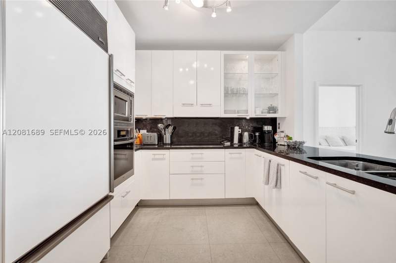 2 bedroom Condominium at 6799 Collins Ave 201, South Carillon Beach Cond, Miami Beach — photo 4