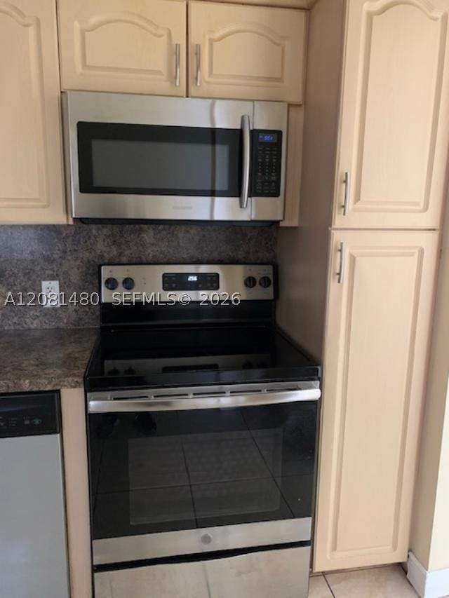 2 bedroom Condominium at 3475 N Country Club Dr 615, Ensenada Condo Bldg E-Ii, Aventura — photo 3