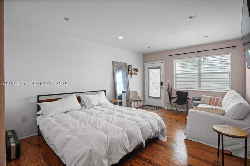 0 bedroom StockCooperative at 200 76th St 56, Ocean Shore Co-Op Apts In, Miami Beach — photo 3