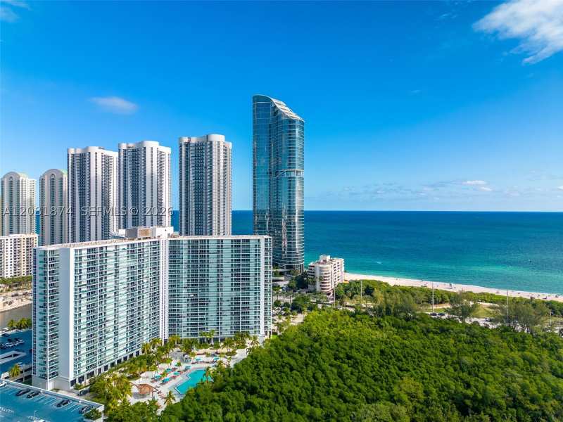 2 bedroom Condominium at 100 Bayview Dr 1428, Arlen House East Condo, Sunny Isles Beach — photo 1