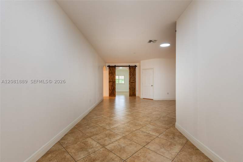 4 bedroom SingleFamilyResidence at 20425 SW 319th St, Zamora Estates, Homestead — photo 4