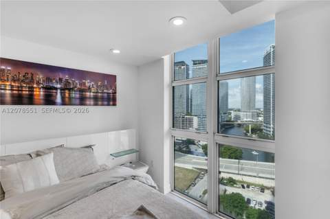 41 SE 5th St 1117, Miami FL - photo 22 of 35