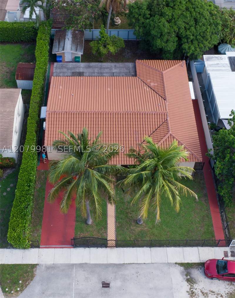 4 bedroom SingleFamilyResidence at 4051 NW 5th St, Durham Terrace, Miami — photo 4