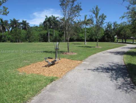8421 SW 209th St 8421, Cutler Bay FL - photo 18 of 18