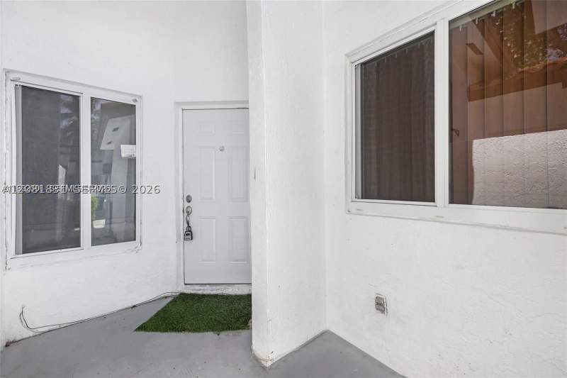 3 bedroom Townhouse at 8421 SW 209th St 8421, Saga Bay Townhomes, Cutler Bay — photo 2