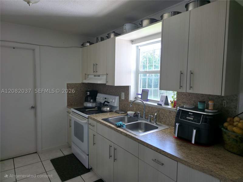 3 bedroom SingleFamilyResidence at 2237 NW 50th St, Sunny Slope Pk, Miami — photo 4