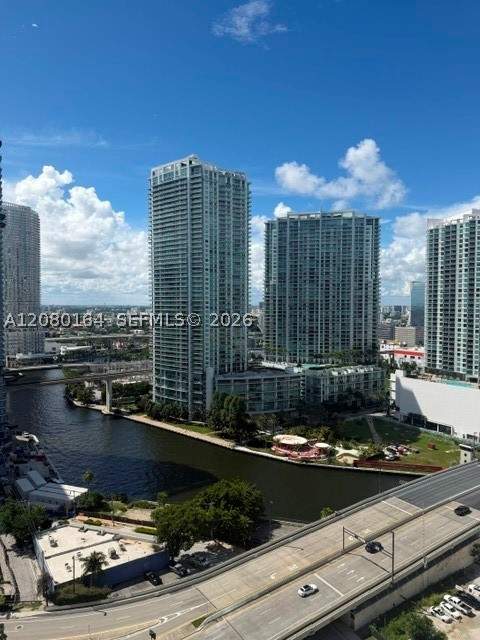 2 bedroom Condominium at 68 SE 6th St 1912, Reach Condo, Miami — photo 2