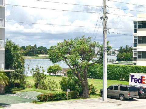 9271 W Bay Harbor Drive 11, Bay Harbor Islands FL - photo 10 of 12