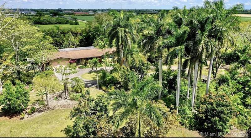 3 bedroom SingleFamilyResidence at 22700 SW 199th Ave, Redland, Miami — photo 2
