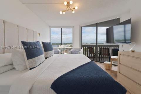 1000 W Island Blvd 1010, Aventura FL - photo 15 of 73