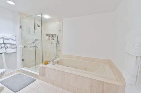 1000 W Island Blvd 1010, Aventura FL - photo 20 of 73