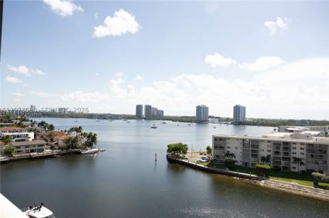 1000 W Island Blvd 1010, Aventura FL - photo 9 of 73