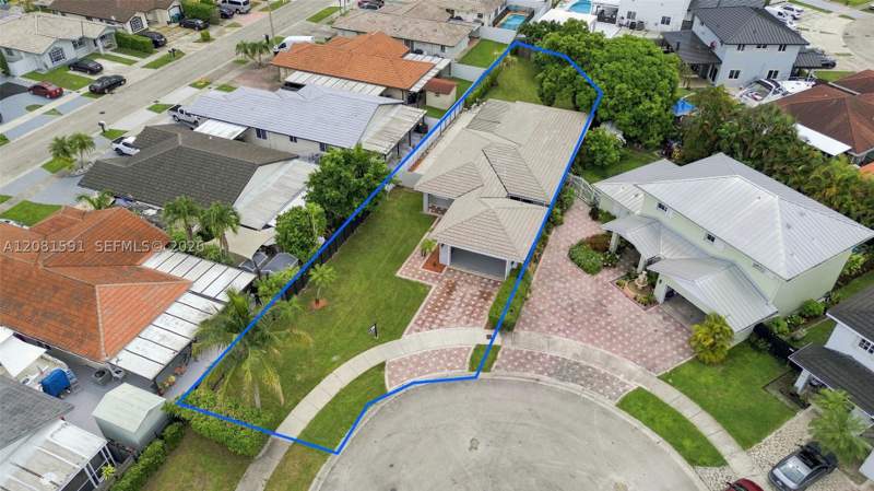3 bedroom SingleFamilyResidence at 14720 SW 141st Ter, Adventure Homes, Miami — photo 4