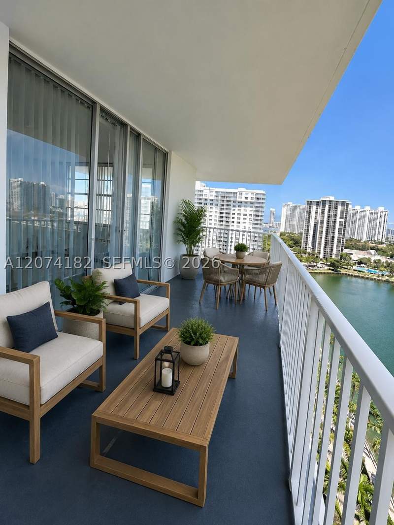 2 bedroom Condominium at 2801 NE 183rd St 1616W, Admirals Port Condo West, Aventura — photo 5
