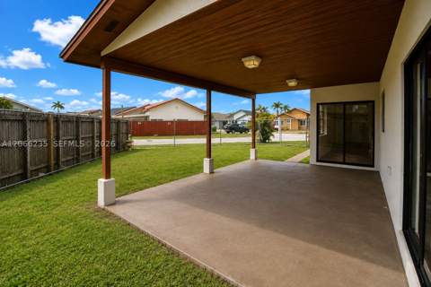 764 SW 99th Ct Cir, Miami FL - photo 11 of 32