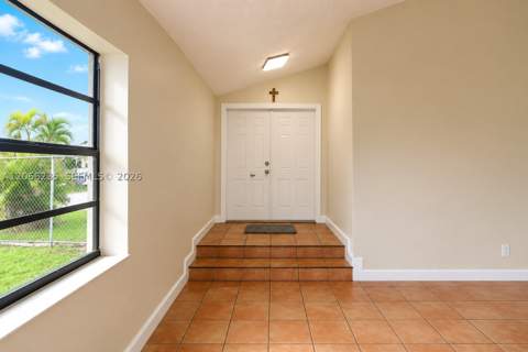 764 SW 99th Ct Cir, Miami FL - photo 16 of 32
