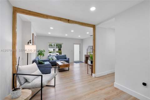944 NW 47th St, Miami FL - photo 7 of 24