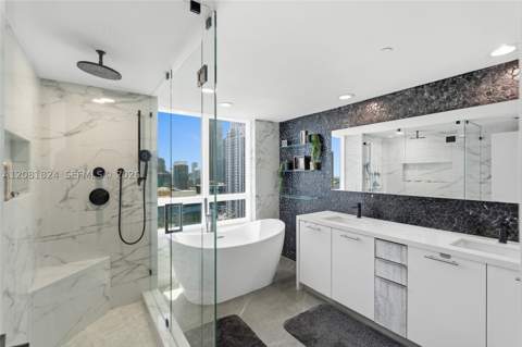 950 Brickell Bay Dr 3111, Miami FL - photo 12 of 46