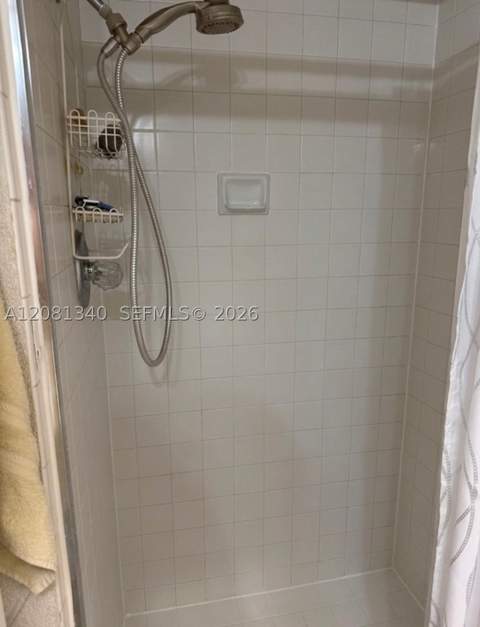 250 174th St 1420, Sunny Isles Beach FL - photo 22 of 32