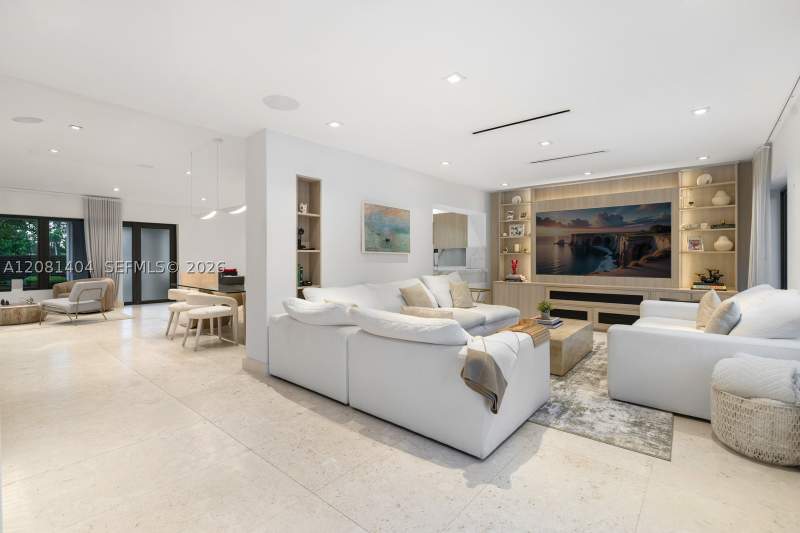 3 bedroom SingleFamilyResidence at 771 Fairway Dr, Normandy Golf Course, Miami Beach — photo 2
