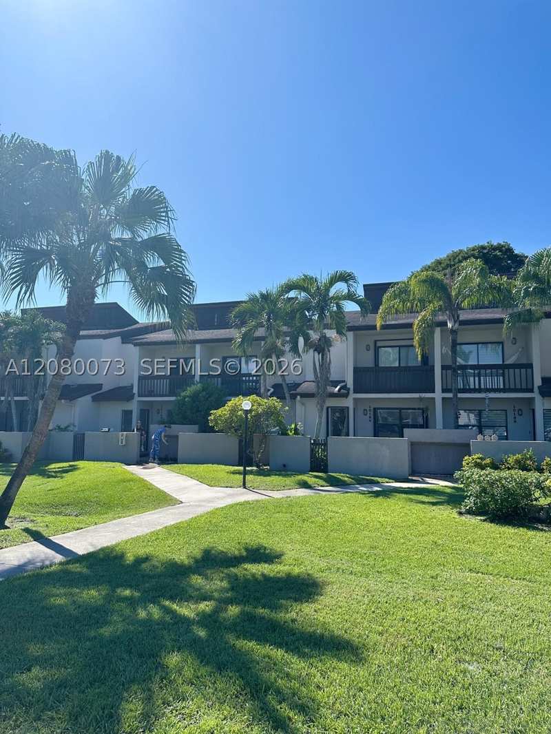 2 bedroom Condominium at 10182 NW 41st St 100-9, Villas Of Amberwood Condo, Doral — photo 1