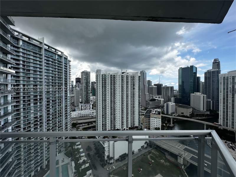 3 bedroom Condominium at 92 SW 3rd St 3501, Mint Condo, Miami — photo 4