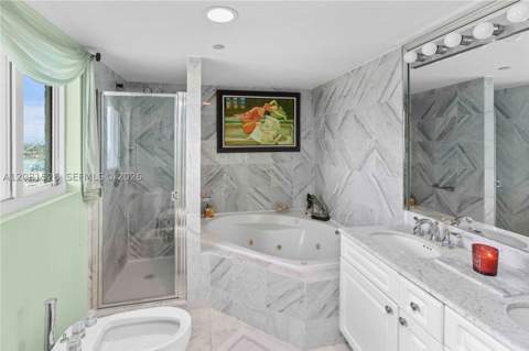 5900 Collins Ave 2304, Miami Beach FL - photo 19 of 29