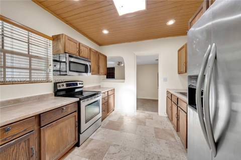 6401 SW 63rd Ct, South Miami FL - photo 10 of 28