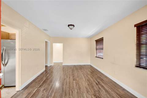 6401 SW 63rd Ct, South Miami FL - photo 8 of 28