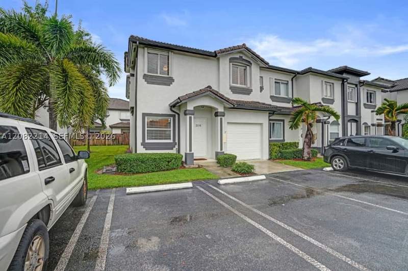 4 bedroom Townhouse at 2238 SE 26th lane 2238, Towngate Condo, Homestead — photo 4