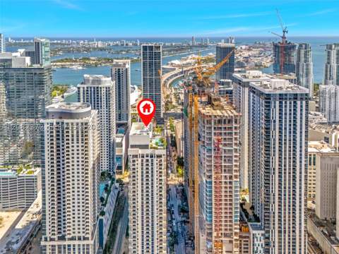 11 NE 6th St 2209, Miami FL - photo 7 of 38