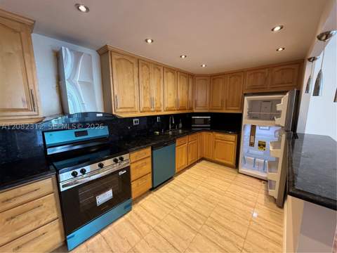 19380 Collins Ave Ph-11, Sunny Isles Beach FL - photo 6 of 25