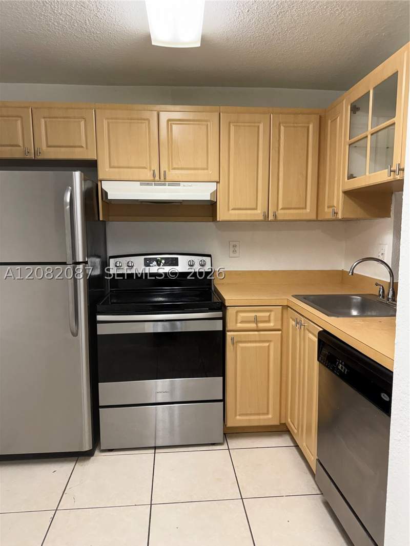 1 bedroom Condominium at 9320 Fontainebleau Blvd 213, The Fountains At Fontaine, Miami — photo 4