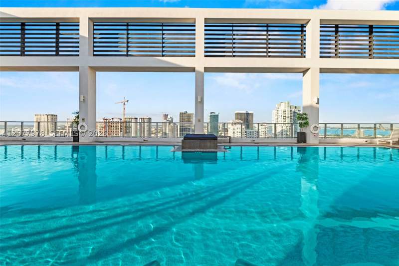 2 bedroom Condominium at 151 SE 1st St 2602, Centro Condo, Miami — photo 2