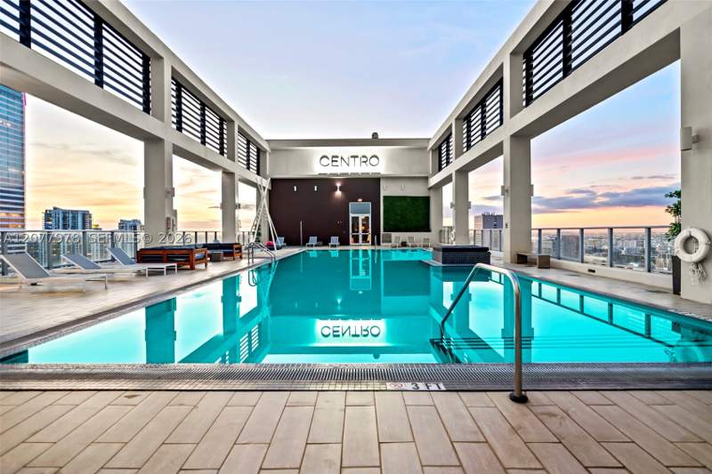 2 bedroom Condominium at 151 SE 1st St 2602, Centro Condo, Miami — photo 3