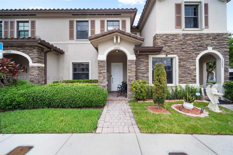2 bedroom Townhouse at 15053 SW 115th Ter ., Garden Estates At The Ham, Miami — photo 2