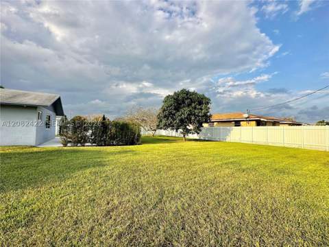 18155 SW 105th Ave, Miami FL - photo 14 of 15