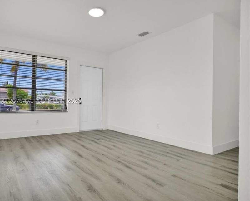 3 bedroom SingleFamilyResidence at 10720 SW 147th St, Richmond Heights Estates, Miami — photo 3