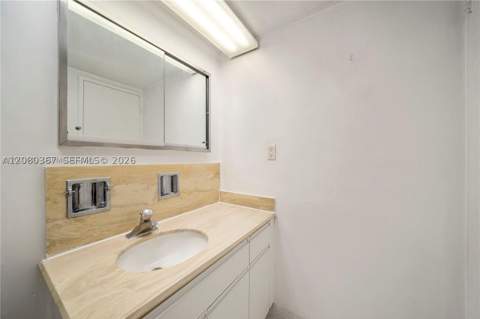 5700 Collins Ave 8M, Miami Beach FL - photo 24 of 31