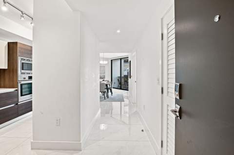 301 Altara Avenue 710, Coral Gables FL - photo 18 of 35