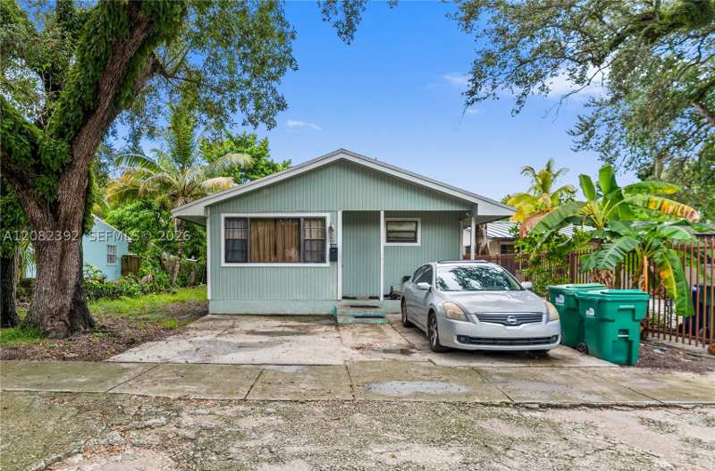 3 bedroom SingleFamilyResidence at 1885 NW 113th Ter, Queens Park, Miami — photo 1