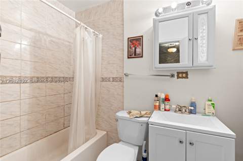 1885 NW 113th Ter, Miami FL - photo 9 of 15