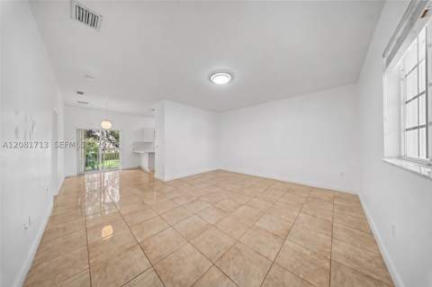 2630 NE 3rd Dr 202, Homestead FL - photo 10 of 25