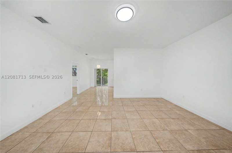 2 bedroom Condominium at 2630 NE 3rd Dr 202, Caribbean Isles Villas Co, Homestead — photo 2