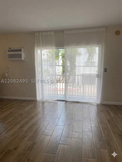 7720 Harding Ave 8, Miami Beach FL - photo 7 of 41