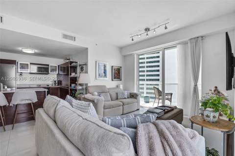 1900 N Bayshore Dr 2111, Miami FL - photo 11 of 43