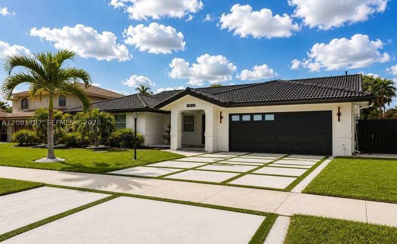 5 bedroom SingleFamilyResidence at 14846 SW 168th Ter, G B Estates, Miami — photo 4