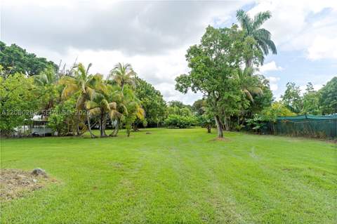 381 SW 127th Ave, Miami FL - photo 8 of 27