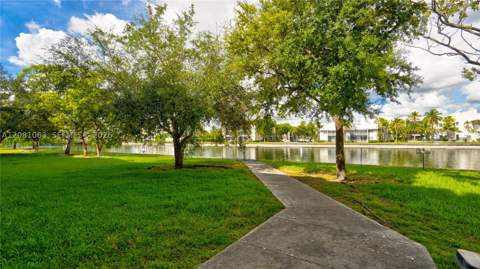 8260 SW 210th St 308, Cutler Bay FL - photo 22 of 25