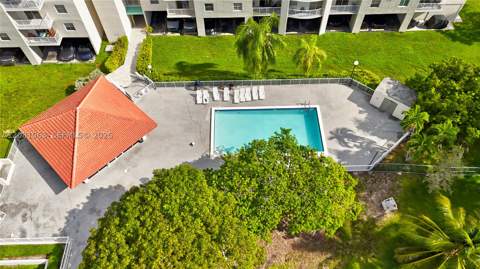8260 SW 210th St 308, Cutler Bay FL - photo 6 of 25